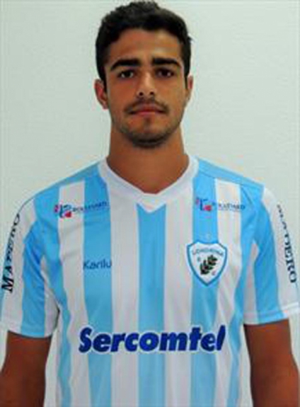 Matheus - zagueiro - 25 anos