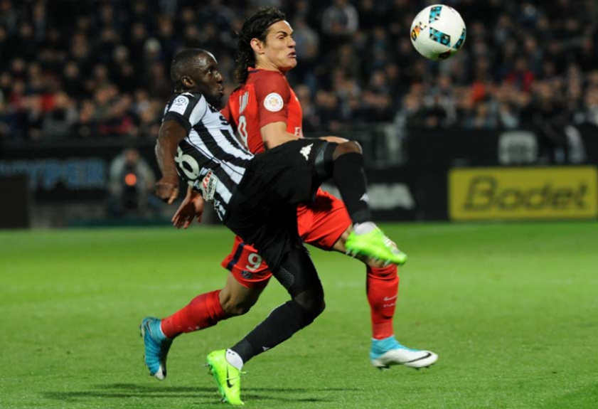 Cavani e Cissokho - Angers x PSG
