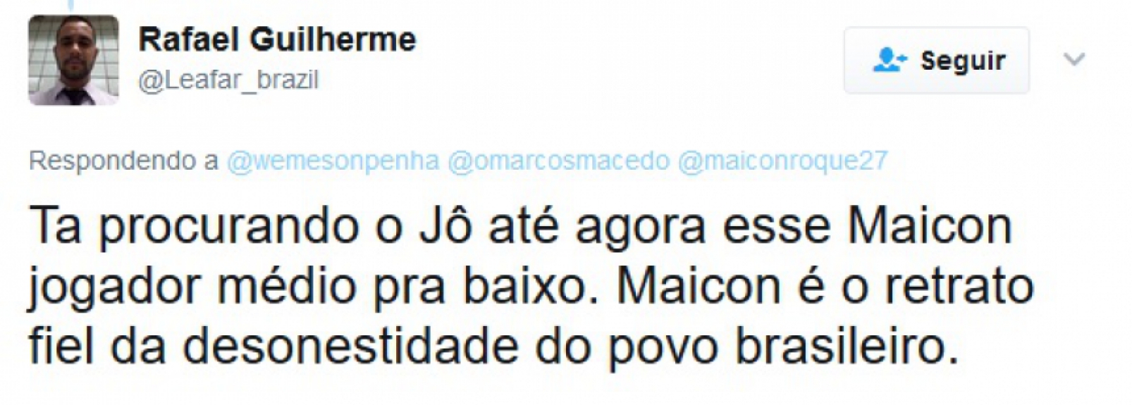 Maicon polemizou ao responder sobre atitude do seu companheiro de zaga. Declaração gerou críticas, elogios e piadas