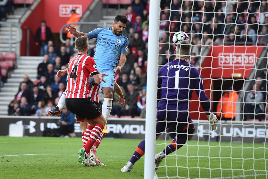 6º - Sergio Agüero: Bicampeão inglês pelo Manchester City, que defende até hoje, o atacante argentino vem sendo questionado no clube atualmente pela irregular temporada. Mas tem crédito com a torcida
