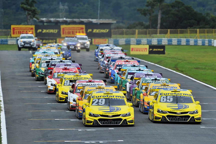 Largada da Stock Car em Goiânia