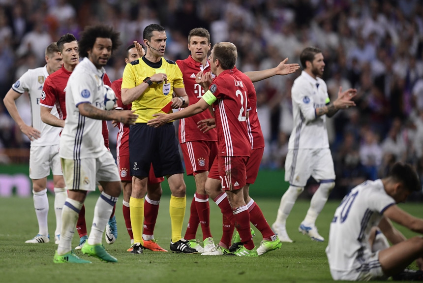 Assim como muita discussão e reclamações dos dois lados movimentaram o choque no Santiago Bernabéu