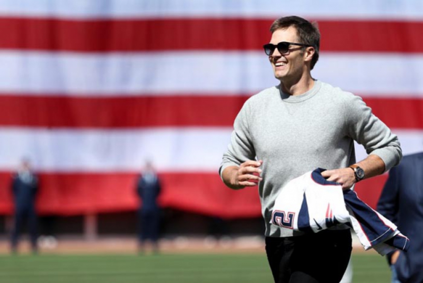 Tom Brady liderou os Patriots para seu quinto campeonato do Super Bowl em fevereiro, trazendo a equipe de volta ao jogo após desvantagem de 25 pontos no terceiro quarto contra o Atlanta Falcons