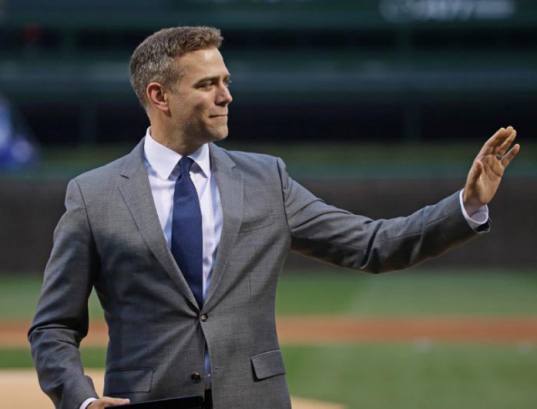 O presidente dos Chicago Cubs, Theo Epstein, liderou seu time de beisebol a derrubar um jejum de 108 anos sem tÃtulos