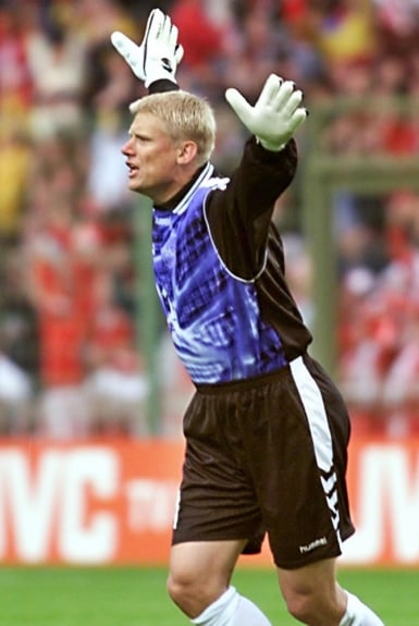 O goleiro Peter Schmeichel defendeu por oito anos o Manchester United e foi um dos líderes da comquista da Champions League de 1999