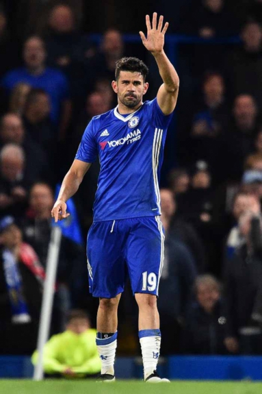 O Chelsea passou sem sustos pelo Tottenham por 4 a 2. Os dois times brigam inclusive pelo caneco na Premier League