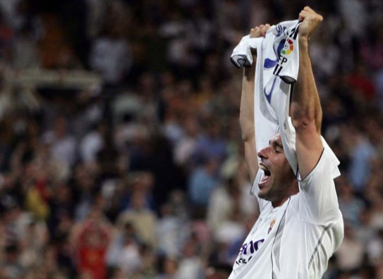 4º) O holandês Ruud van Nistelrooy aparece na quarta posição em termos de artilheiro de todos os tempos. Foram 56 gols marcados. Além do Real, ele defendeu Manchester United e PSV