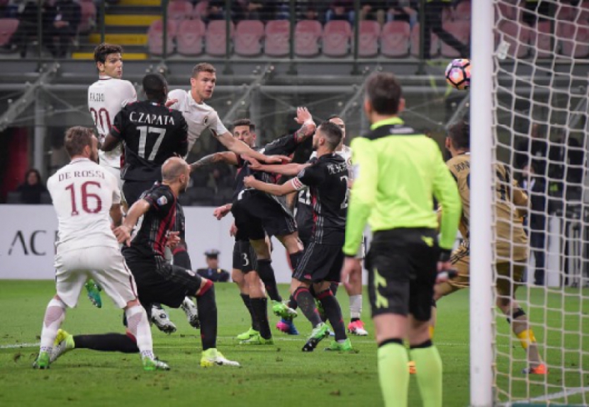 Milan x Roma (Foto: Reprodução / Twitter)