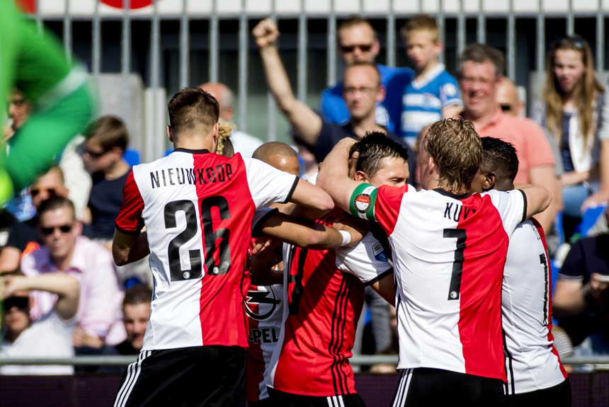 O desempenho de 86 gols em 34 jogos pertence ao campeão holandês Feyenoord. A média do time é de cerca de 2,5 gols por jogo