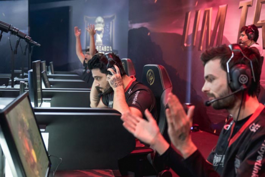 Rampage x Red Canids (30/04)