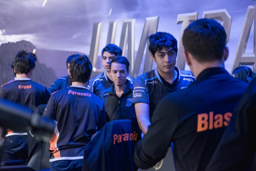 Isurus Gaming x Virtus.Pro (01/05)