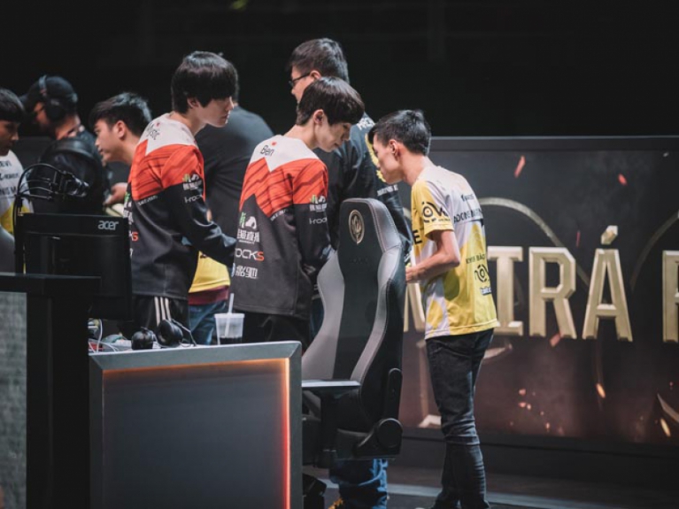 Gigabyte Marines x Team WE (12/05)