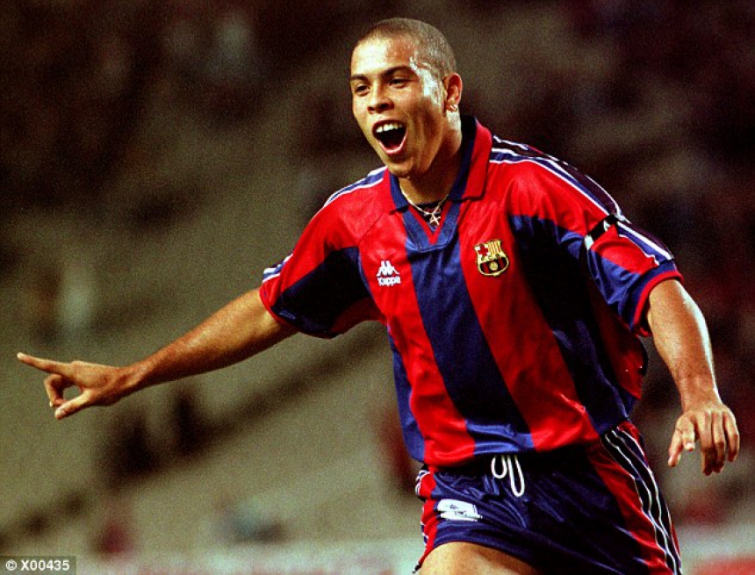 Aos 20 anos, Ronaldo namorava Susana Werner e explodia no Barcelona