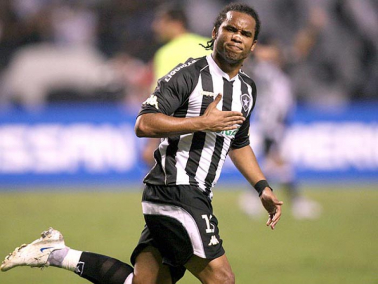 Carlos Alberto em ação pelo Botafogo na Copa Sul-Americana de 2008