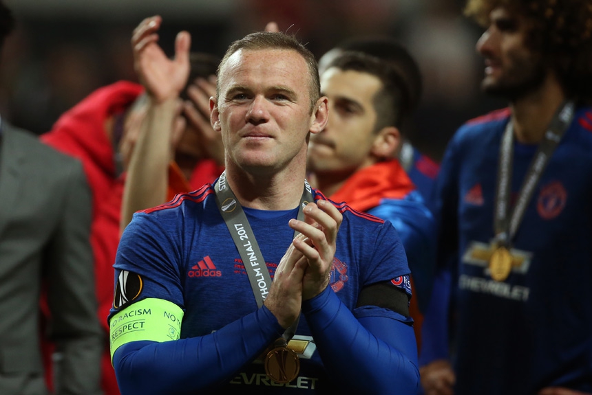 Outro sÃmbolo do Manchester United, o veterano Wayne Rooney também demonstra a sua emoção