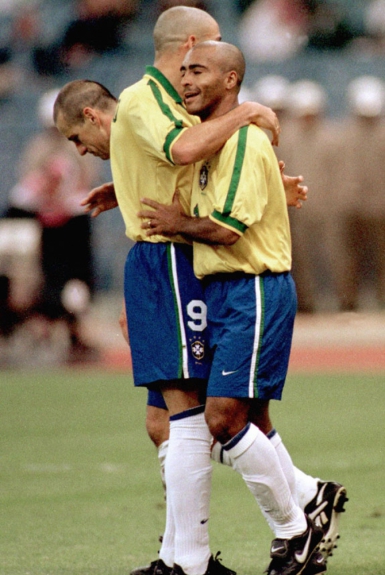 Com sete gols anotados, Romário foi o artilheiro em 1997, na Austrália, conduzindo o Brasil ao título