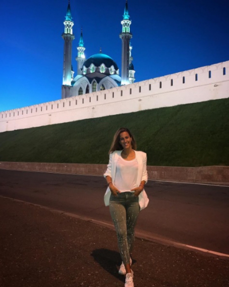 Andrea Sanshez, esposa de Marco Fabian, da Seleção do México