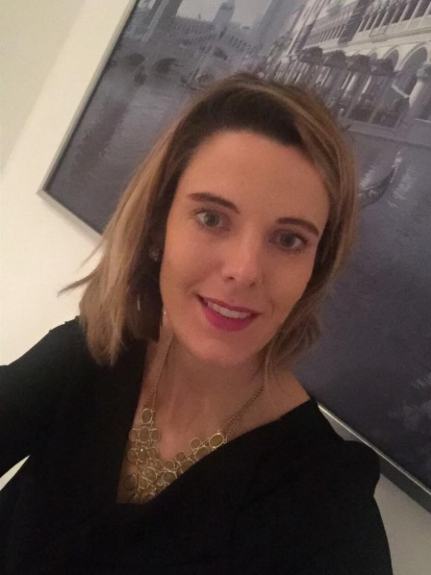 Saskia, esposa de Sébastien Sian, da Seleção de Camarões