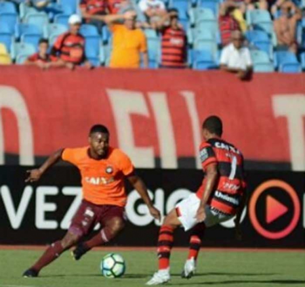 Atlético-GO x Atlético-PR - Brasileiro 2017