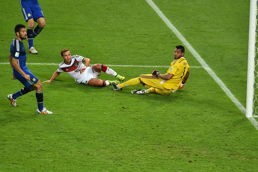 Na prorrogação um gol de Mario Götze definiu o triunfo alemão