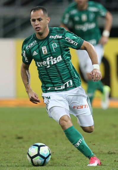 Guerra jogou 12 partidas com Cuca, todas como titular