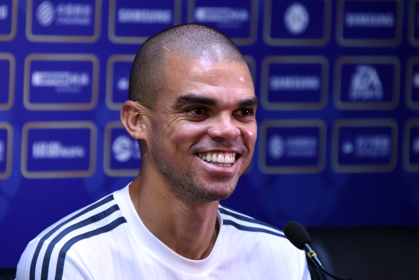 O zagueiro Pepe tem 34 anos e deixou o Real Madrid para defender as cores do Besiktas