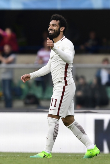 O atacante egípcio Mohamed Salah trocou a Roma pelo Liverpool por 39 milhões de euros (cerca de R$ 142 milhões)