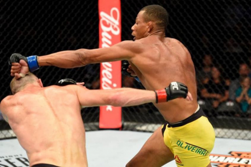 UFC Long Island - Alex Cowboy nocauteou Ryan LaFlare no segundo round