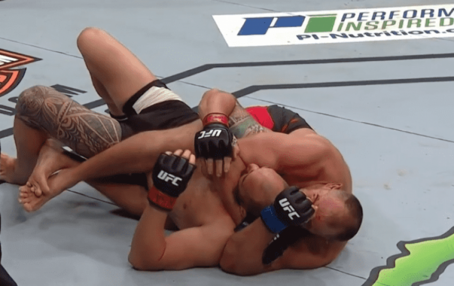 UFC 213 - Oleksiy Oliynyk finalizou Travis Browne no segundo round