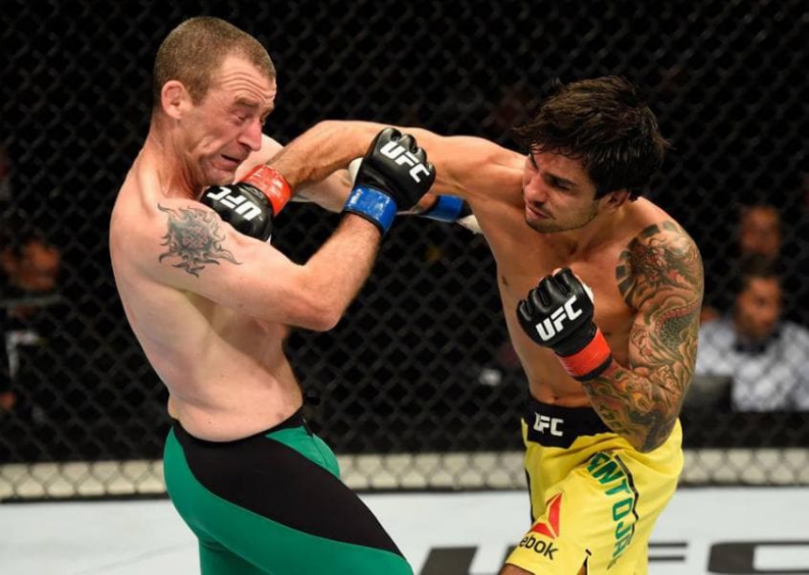 UFC Glasgow - Alexandre Pantoja finalizou Neil Seery com um mata-leão