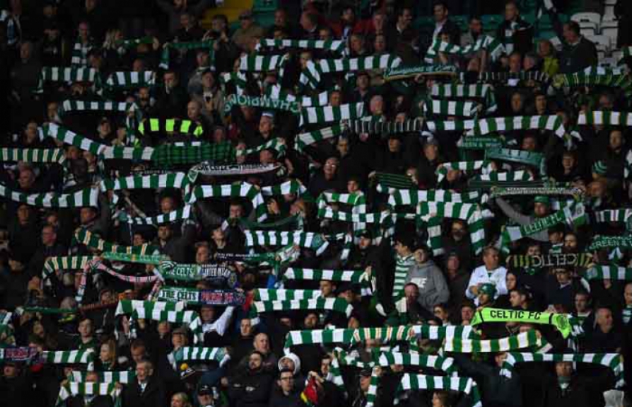 A torcida do Celtic nem imaginava o que estava por vir no jogo com o PSG