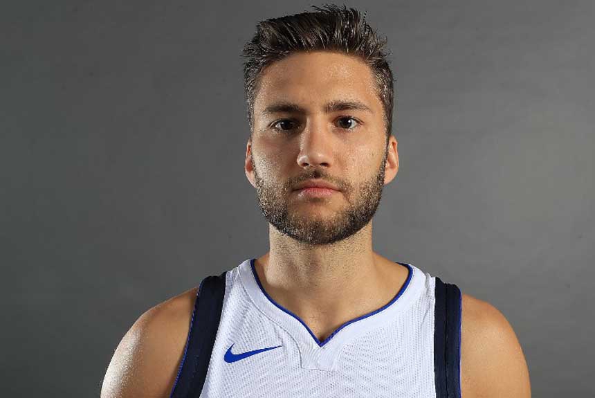 O alemão Maxi Kleber assinou contrato de dois anos com o Dallas Mavericks