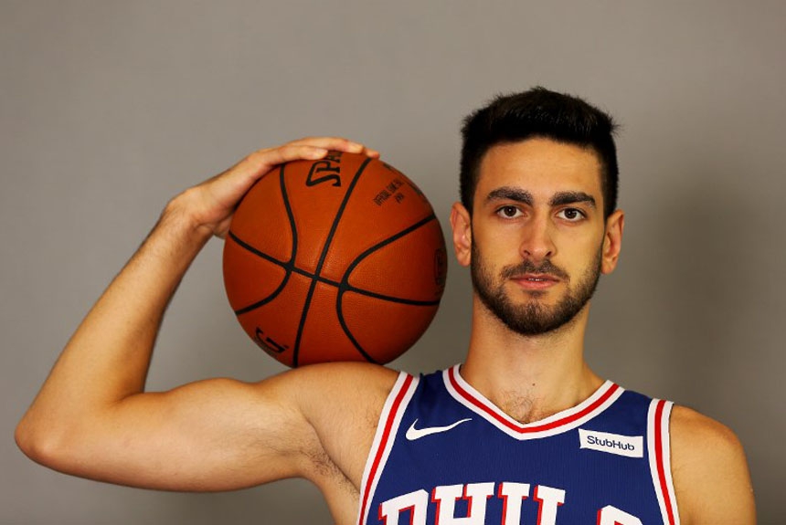 O Philadelphia 76ers confirmou contratação do turco Furkan Korkmaz