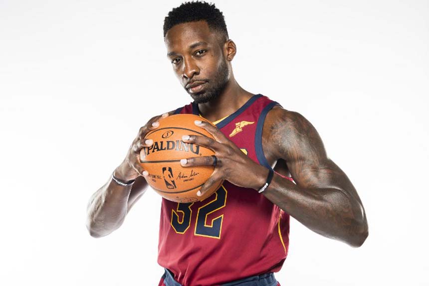 O Cavs fechou com Jeff Green por um ano