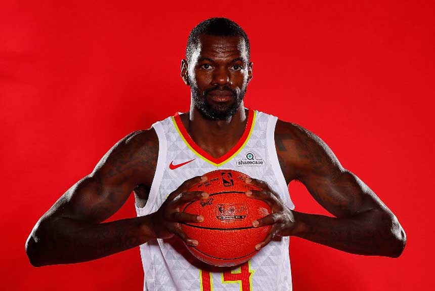 Dewayne Dedmon assinou com o Atlanta Hawks por duas temporadas
