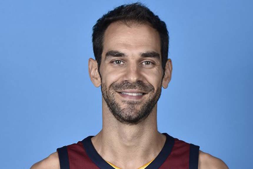 O veterano espanhol Jose Calderon, de 36 anos, acertou com o Cleveland Cavaliers. O armador havia sido dispensado pelo Los Angeles Lakers