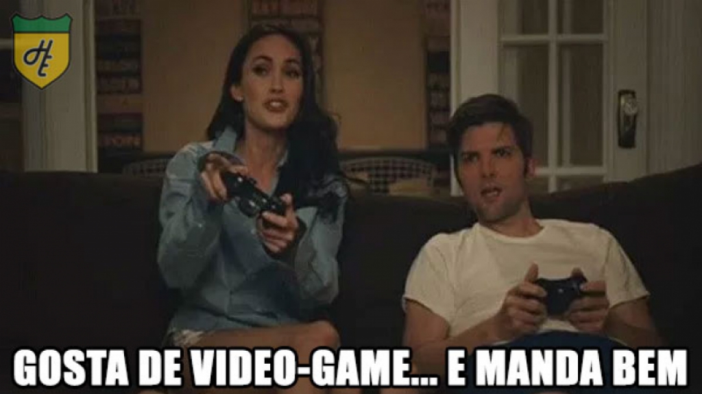 Não há nada mais desagradável do que você estar jogando aquela partida de FIFA e vem sua namorada querendo assistir capítulo “importantíssimo” da novela. A mulher para casar pede para você chegar para o lado e solta um “coloca pra dois que vou te ganhar"