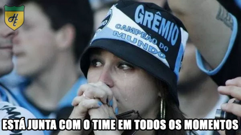 Uma mulher perfeita é que nem um homem apaixonado pelo seu time: não abandona nem nos momentos de dificuldade. Séries A, B, C ou D, Copa Libertadores ou campeonato de várzea, o importante é estar ao lado do time todo o tempo
