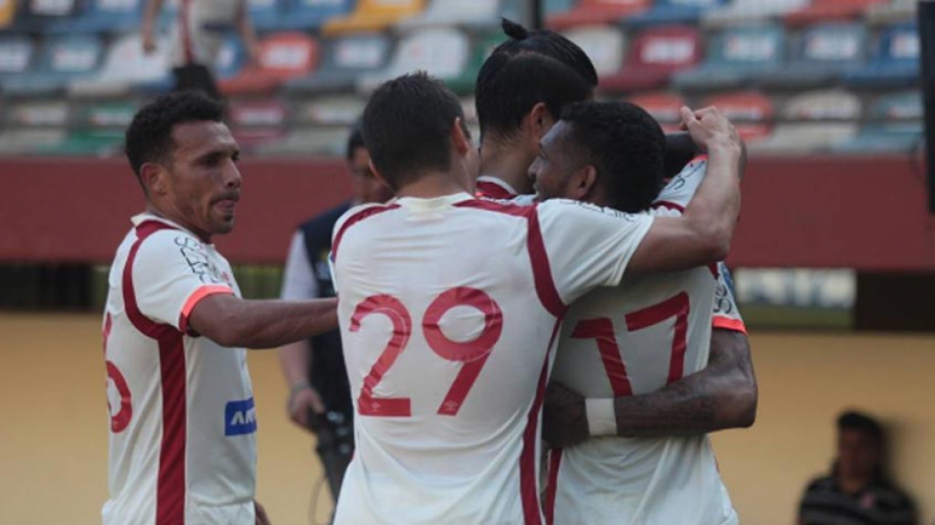 Universitario (PER)