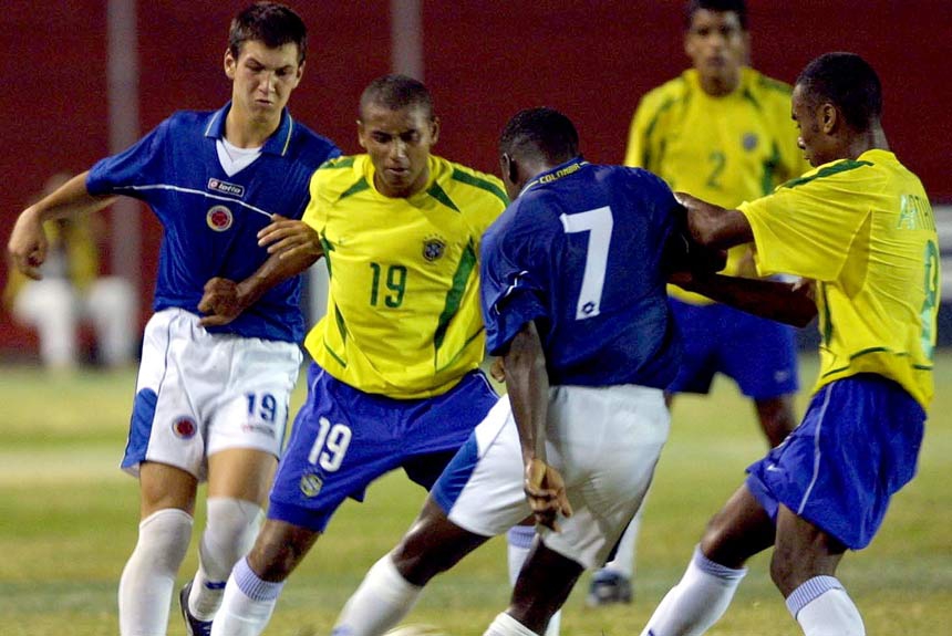 Com um triunfo por 1 a 0, o Brasil superou a Espanha e reconquistou o caneco em 2003