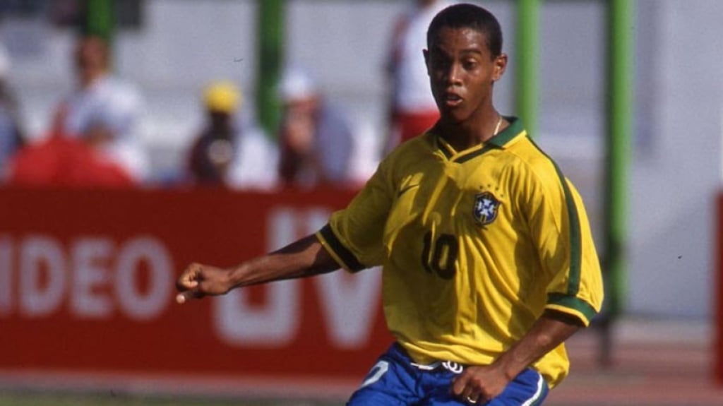Ronaldinho (meia) - 1997