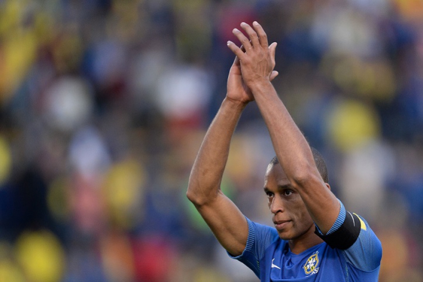 Equador 0 x 3 Brasil - Miranda capitão