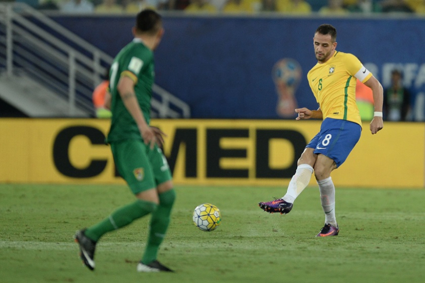 Brasil 5 x 0 Bolívia - Renato Augusto capitão