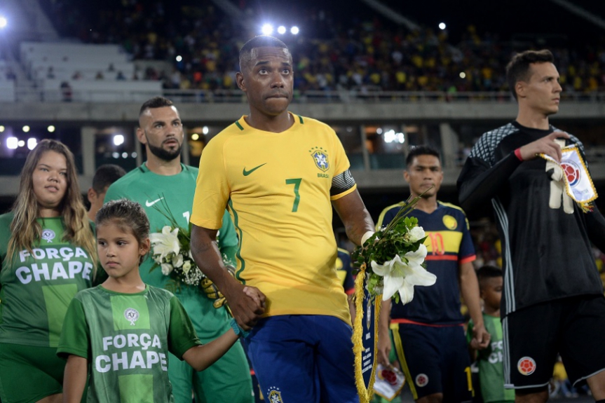 Brasil 1 x 0 Colômbia - Amistoso - Robinho capitão