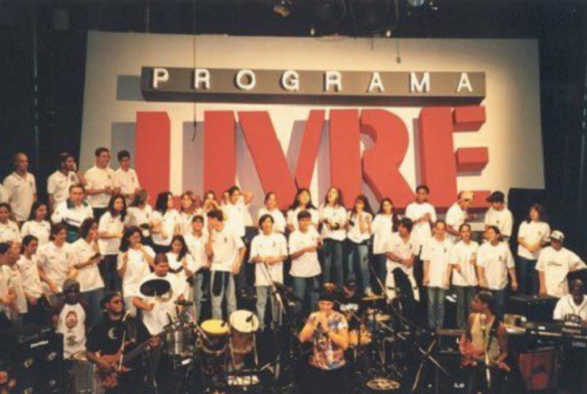 Serginho Groisman apresentava o Programa Livre nas tardes do SBT