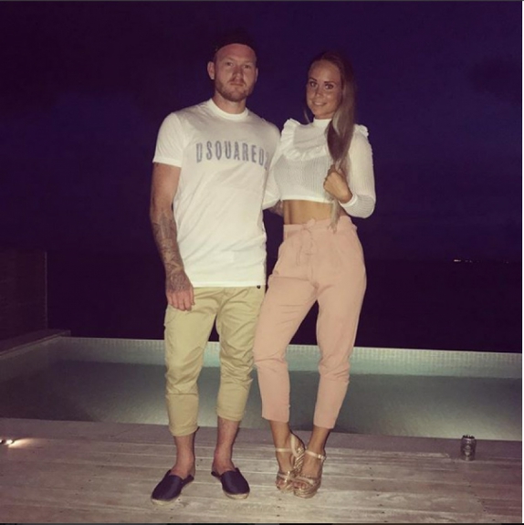Kris Jonasdottir, esposa de Aron Gunnarsson