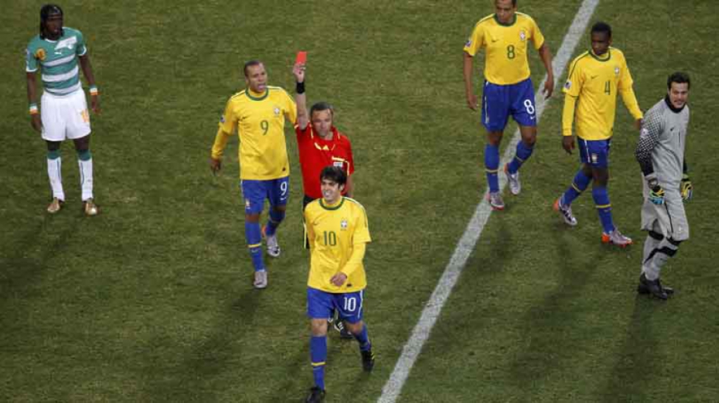 Kaká - Brasil 3x1 Costa do Marfim - expulso - 20/6/2010