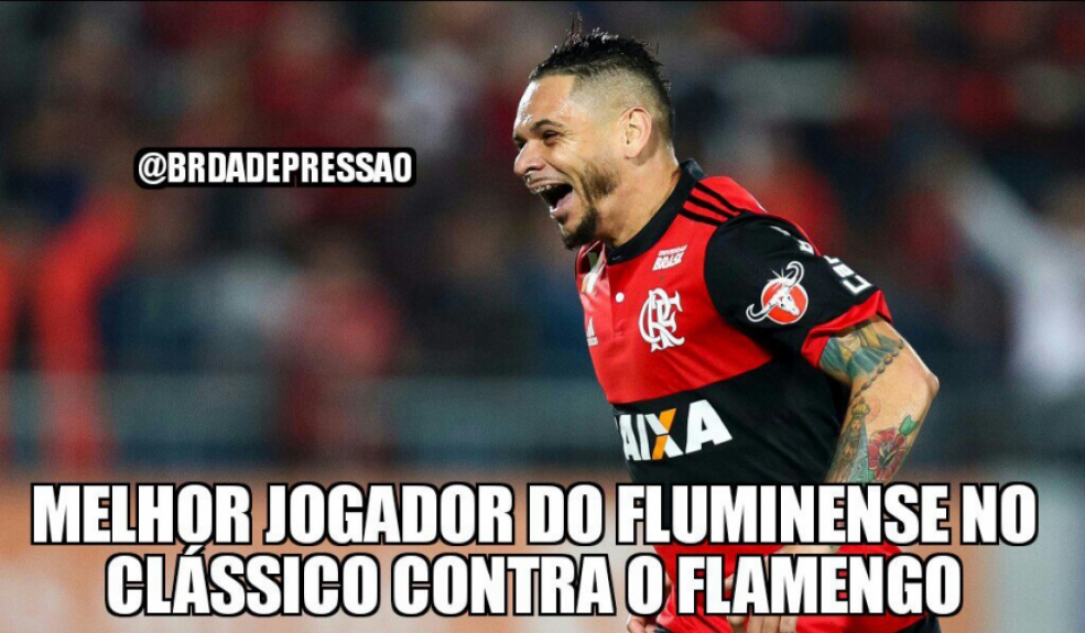 Internet não perdoou Pará após lance bizarro no Fla x Flu