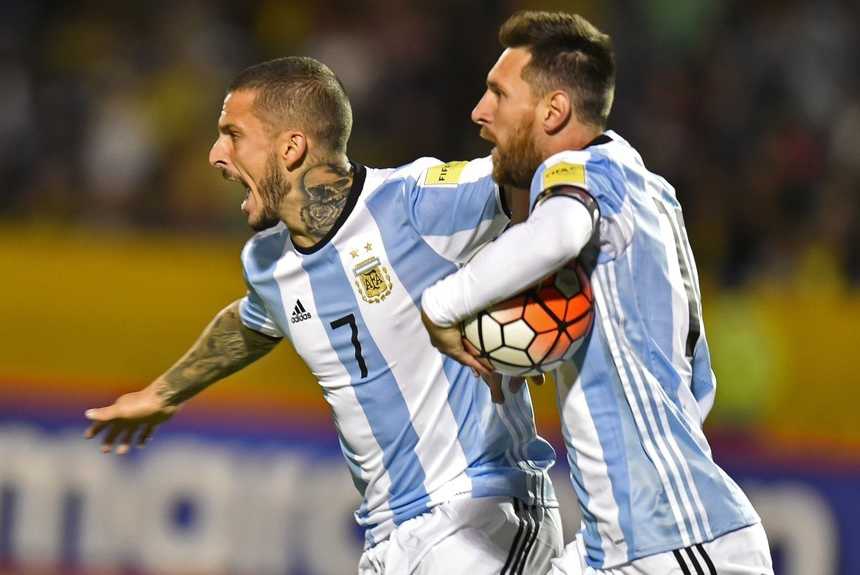 Dario Benedetto e Messi