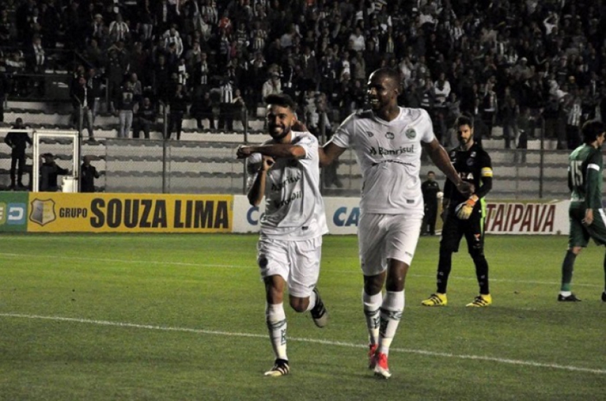 Vencer o Goiás por 3 a 0 no primeiro turno devolveu a liderança da Série B ao Juventude